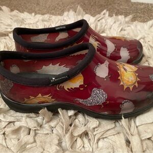 Women’s size 8 chicken Sloggers